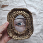 Eye
